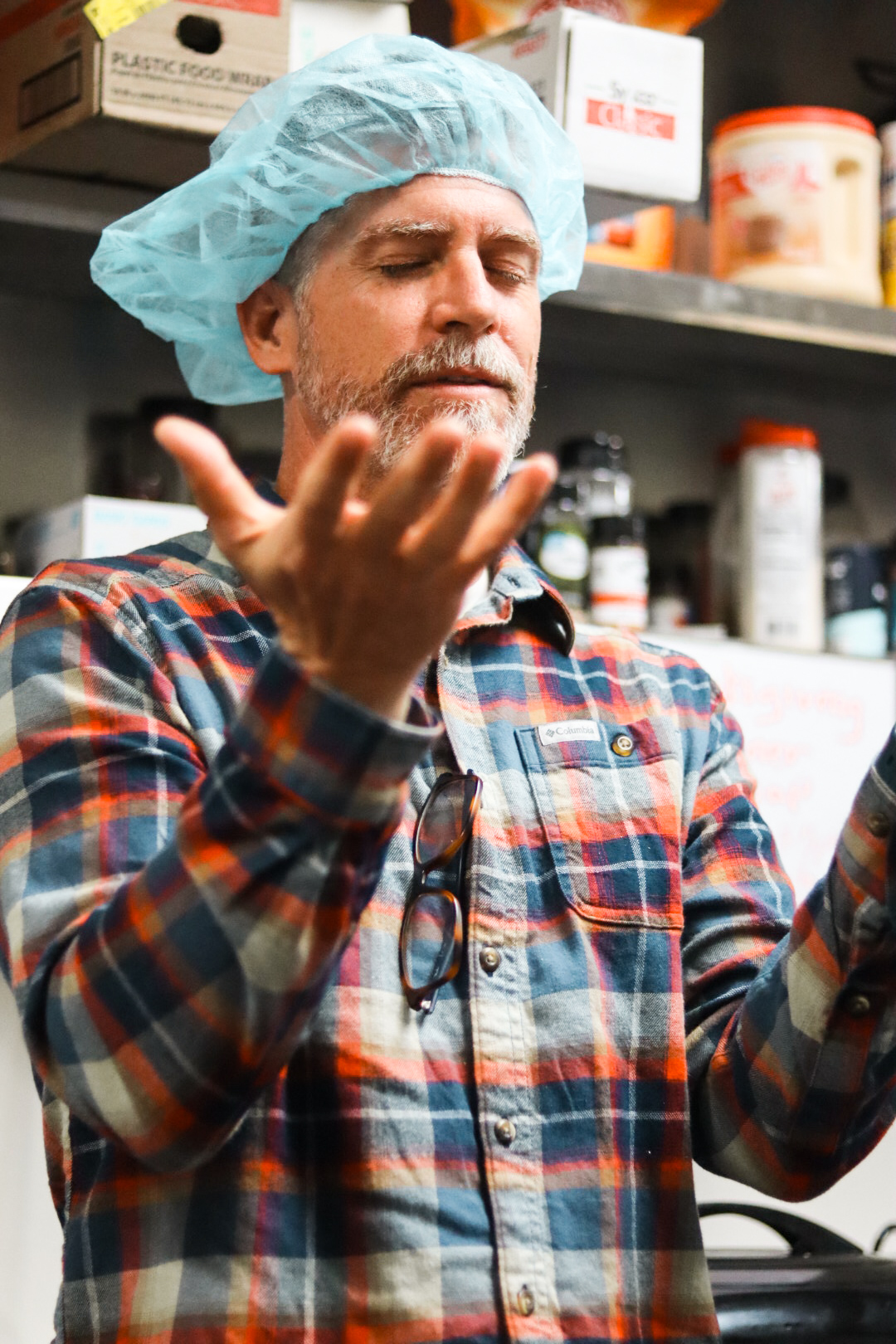 Mission Kitchen 153 volunteer serving the community