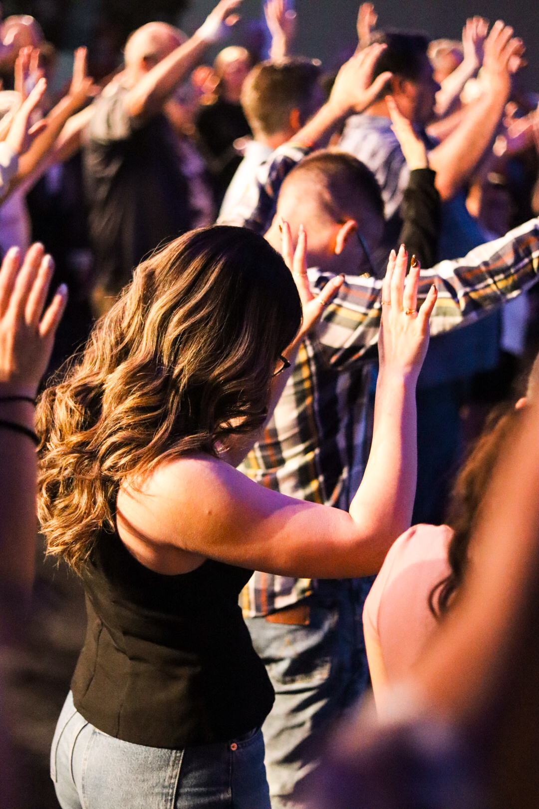 Congregation worshipping at Fountain of Life